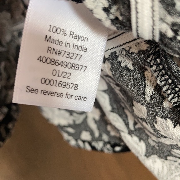 So floral print cropped cinch waist tank black white floral L or XL jrs - Picture 14 of 17